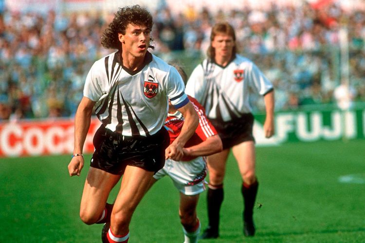Toni Polster bei der Weltmeisterschaft 1990.