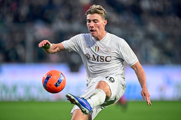 Favoritensiege-f-r-Milan-und-Napoli-in-der-Serie-A