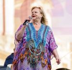 Das Popfest eröffnete mit der Mutter und der Enkelin des Austropop