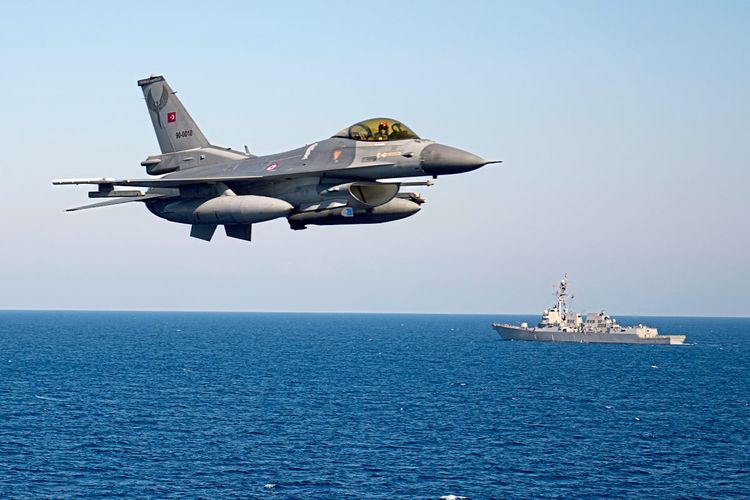 Die Türkei will sich mit der Zustimmung zu Schwedens Nato-Beitritt neue F-16-Kampfflugzeuge sichern.