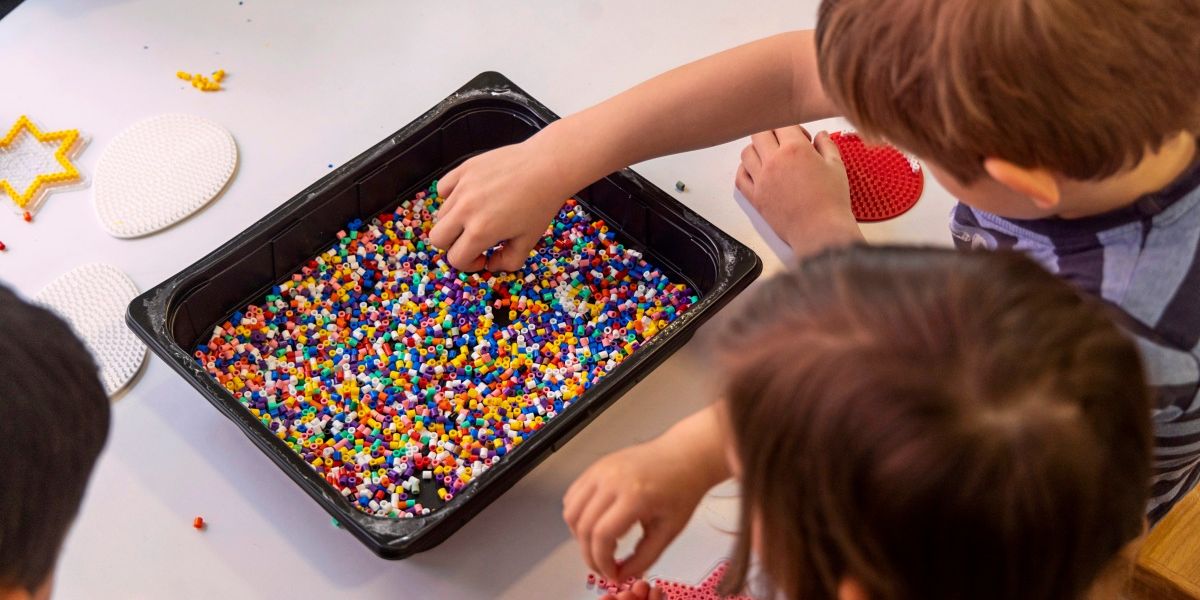 AMS: your childcare allowance now 300 euros for three months