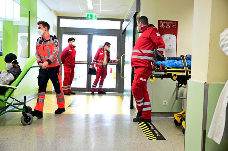 Notarzt wird zu oft gerufen, bessere Ausbildung für Rettungs