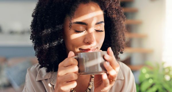 T-glicher-Kaffee-l-sst-Frauen-gesund-altern