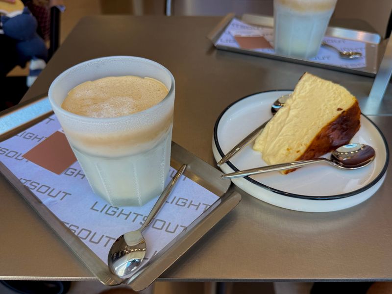 Was ist Subzero-Kaffee – und warum pilgert die Gen Z dorthin