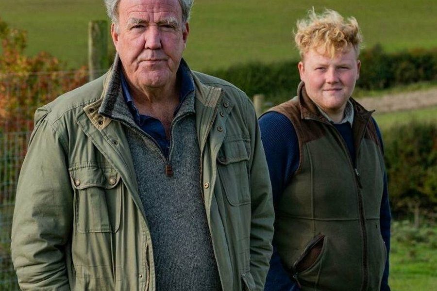 "Clarkson's Farm"auf Amazon Prime: Der Macho mit Pipi in den Augen - Fernsehkritik: TV-Tagebuch - Vimarsana News