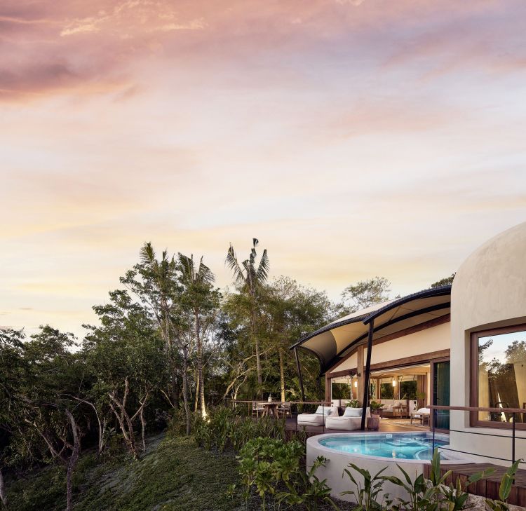 Verwischt die Grenzen von drinnen und draußen: das Resort Naviva in Mexiko