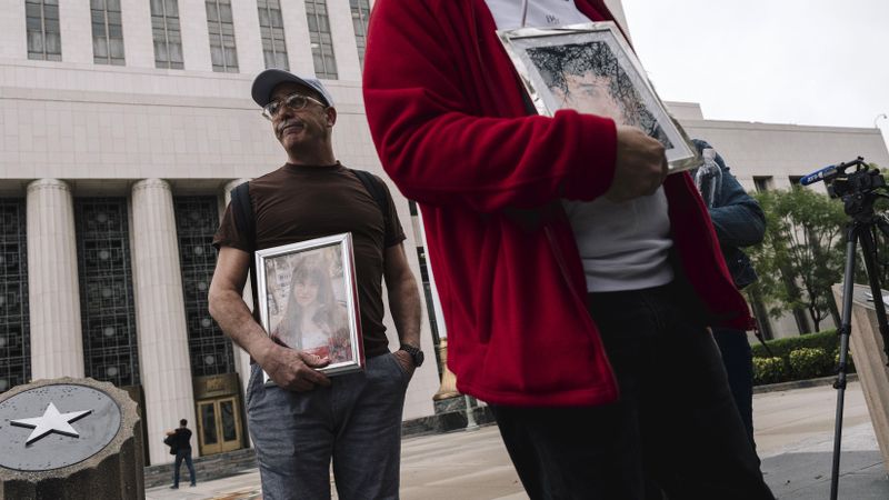 Why Tech Giants Are Accused of Causing Social Media Addiction