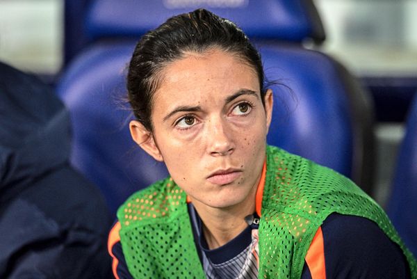 Weltfu-ballerin-Bonmati-f-llt-mit-Wadenbeinbruch-lange-aus