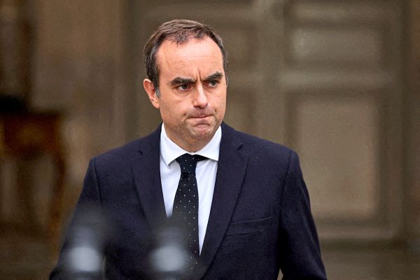 Abstimmung-ber-Sozialbudget-Frankreich-droht-neue-Regierungskrise