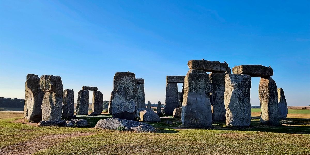 Winzige Minerale widerlegen Theorie zur Herkunft der Steinquader von  Stonehenge - Archologie - derStandard.de  Wissen und Gesellschaft