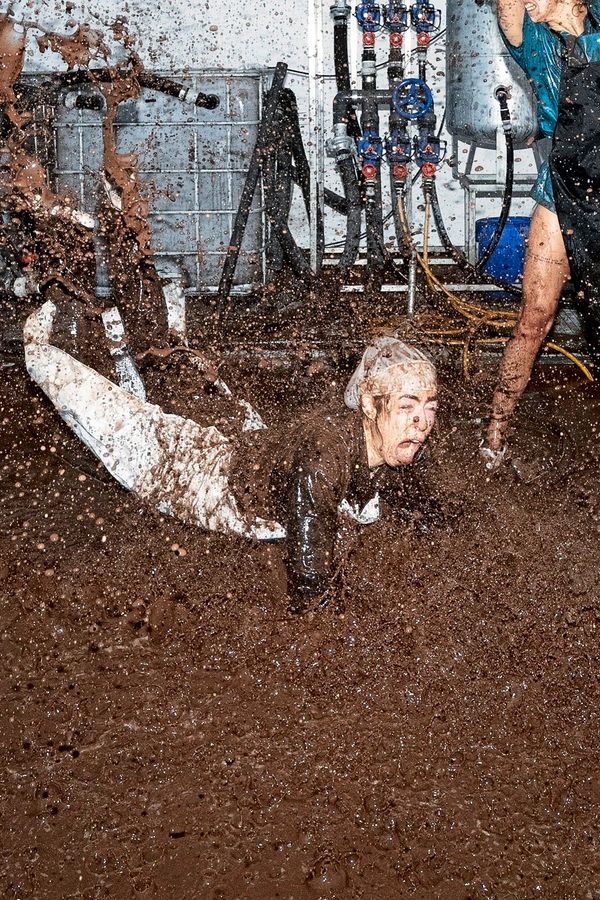 -sterreichs-Performance-bei-Biennale-und-ESC-Einmal-hui-einmal-pfuh