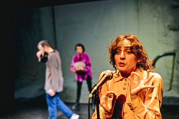 Gobo-Performs-startet-mit-Widerstand-ins-Jahr-Out-Loud-Resistance-