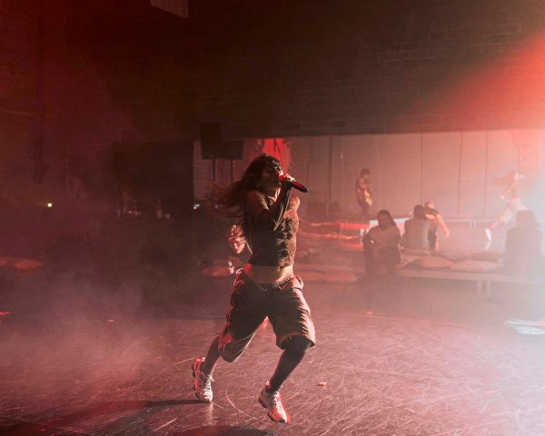 Unterfordernder-Auftakt-Spit-Festival-startet-im-Tanzquartier-Wien