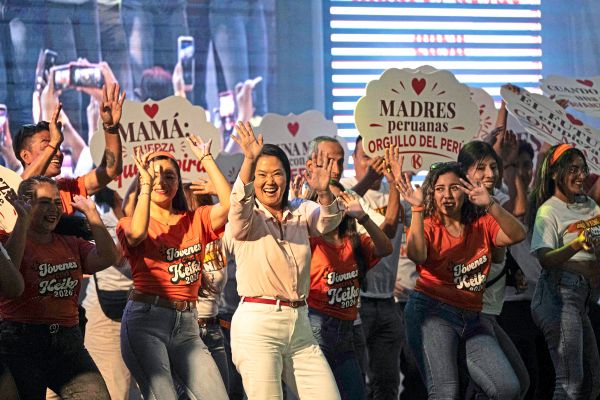 Stichwahl-in-Peru-Fujimori-gegen-S-nchez