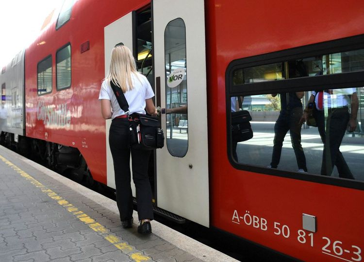 ÖBB Zug S-Bahn-Ring