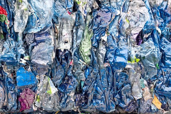 Flaschendrehen-ums-Pfand-Was-Konsumenten-rund-um-Plastik-und-Dosen-wissen-m-ssen