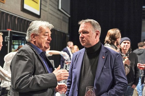 Politische-Angriffe-und-Budgetknappheit-Die-Filmverwertung-bangt-um-Zukunft