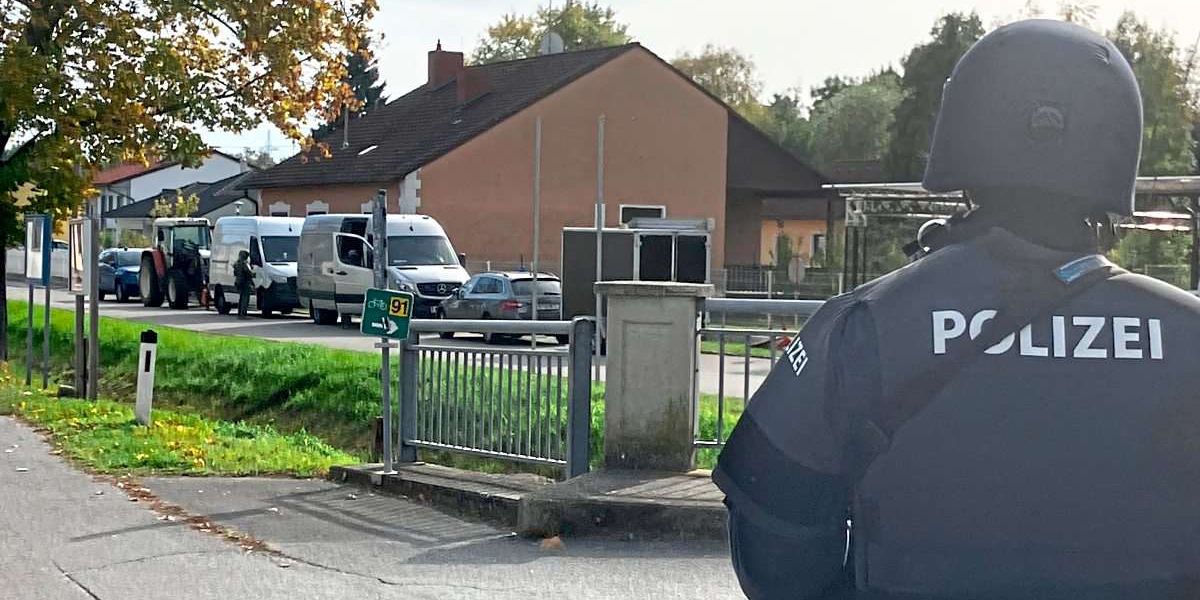 Mujer asesinada en la zona de Gänserndorf: el sospechoso que se atrincheró en el sótano aparentemente murió – Austria