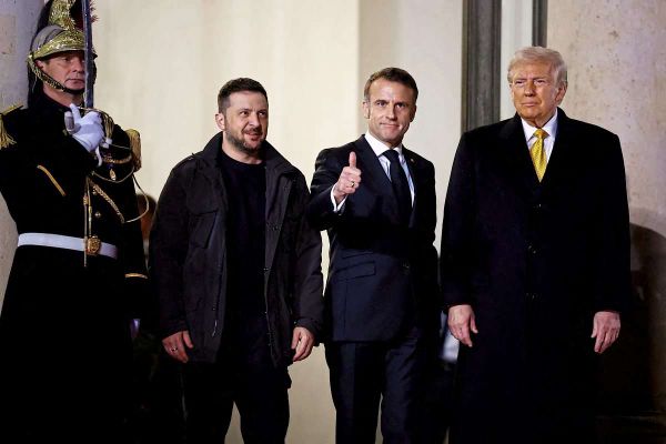 selenskyj-spricht-von-produktivem-treffen-mit-trump-und-macron