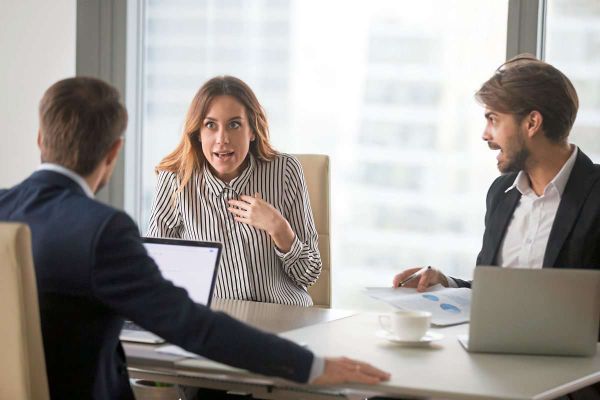 Sieben-unerwartbare-Gr-nde-warum-Frauen-seltener-im-Chefsessel-sitzen