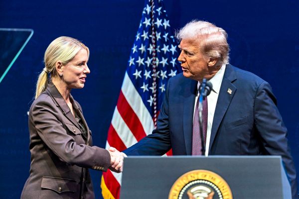 Trump-geht-t-glich-einen-Schritt-weiter-und-spielt-so-mit-dem-Feuer