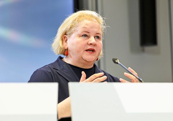 Schumann-sieht-in-Gesundheitsreformfonds-Beginn-einer-Trendwende-