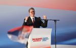 Vučić möchte zurücktreten – um in Serbien weiter fest im Sattel zu sitzen Der Präsident wird sich allem Anschein nach nicht einfach aus der Politik verabschieden. Sein Regime geht mit Härte gegen Protestierende vor