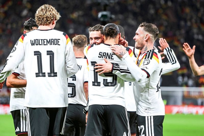 Losgelöste Deutsche buchen WM-Ticket mit Kantersieg gegen die Slowakei