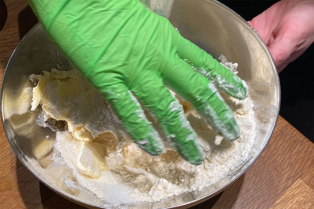 Einfacher und köstlicher Apfelcrumble vom Grill - Desserts &amp; Süßspeisen ...
