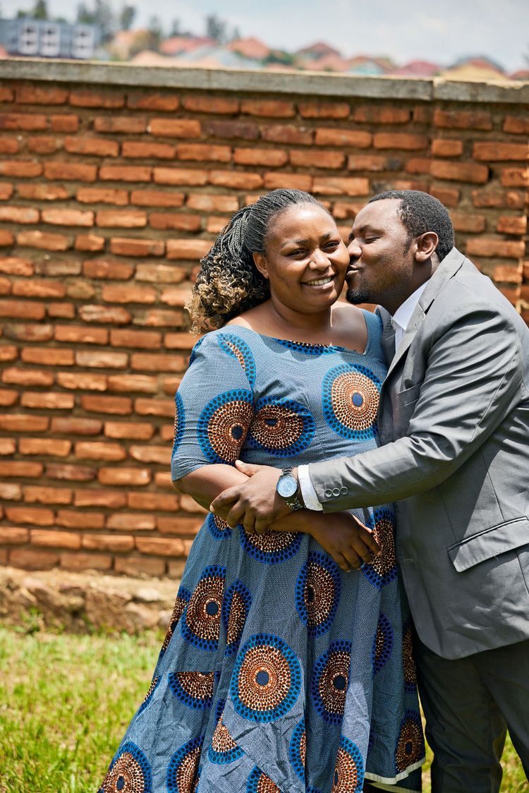 Aline & Hitimana in Kigali in Ruanda an einem Sonntag