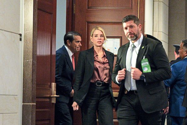 Bondi-Doesn-t-Commit-to-Deposition-With-House-Panel-Over-Epstein-Files