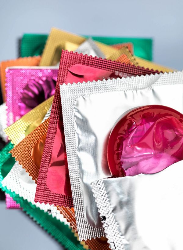  Macron verspricht Gratis-Kondome für 18- bis 25-Jährige - Frankreich Motiv 