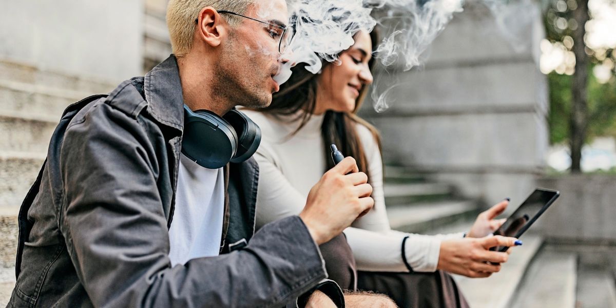 Die Raucher werden weniger – dafür vapen mehr - Lebensstil