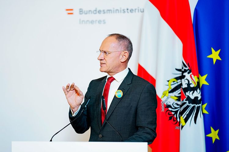 Innenminister Gerhard Karner (ÖVP) bei einer Pressekonferenz.