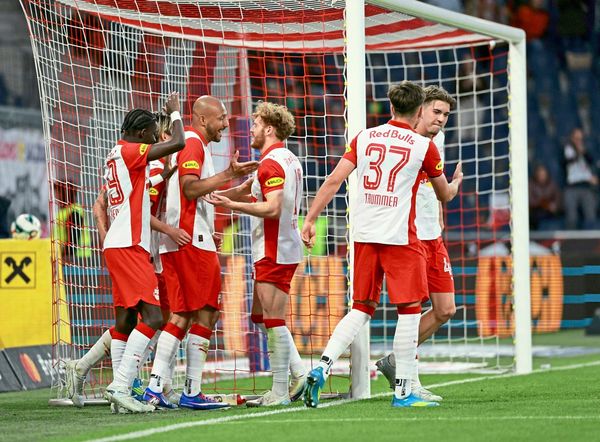 Salzburg-bleibt-mit-3-1-gegen-die-Austria-im-Titelrennen
