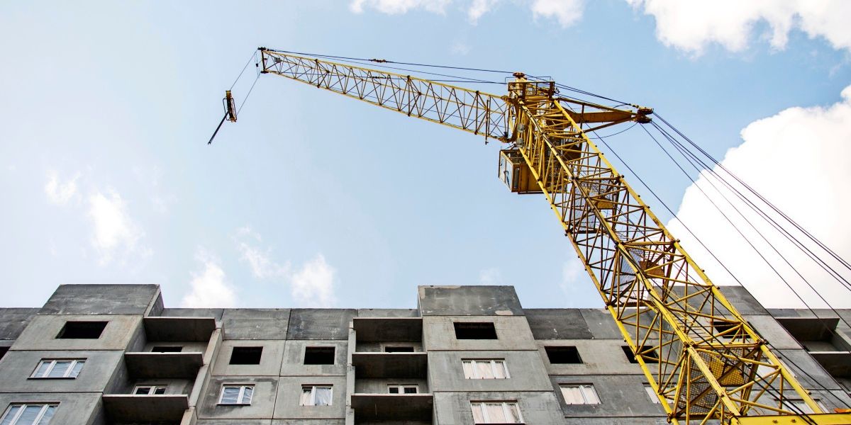 Grundrecht auf Wohnen statt leer stehende Wohnungen