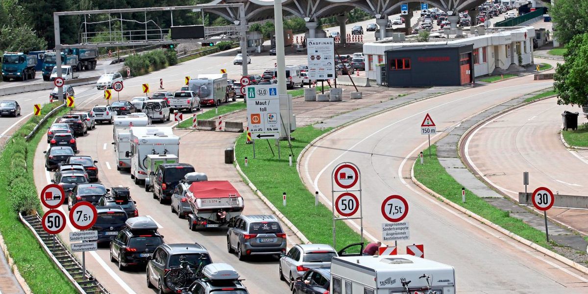 Wochenende bringt wieder Transitverkehr und Grenzwartezeiten - Vimarsana News