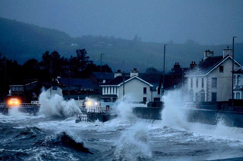 Sturm Bram fegt über Irland und Großbritannien hinweg