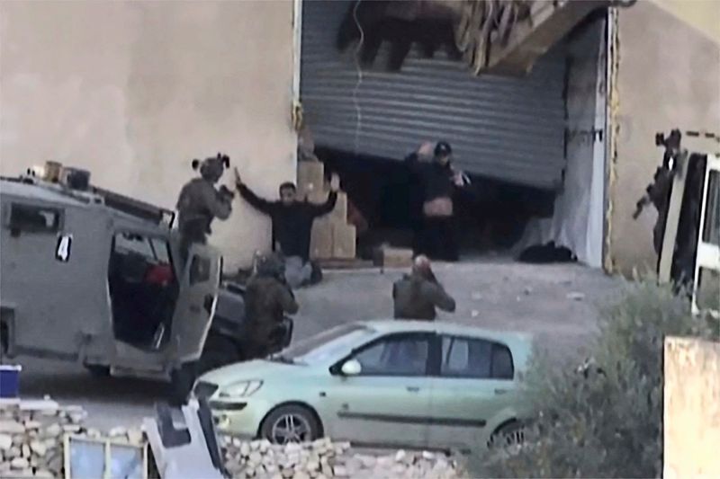 Israelischer Kommandant befördert, dessen Einsatzkräfte sich ergebende Palästinenser töteten