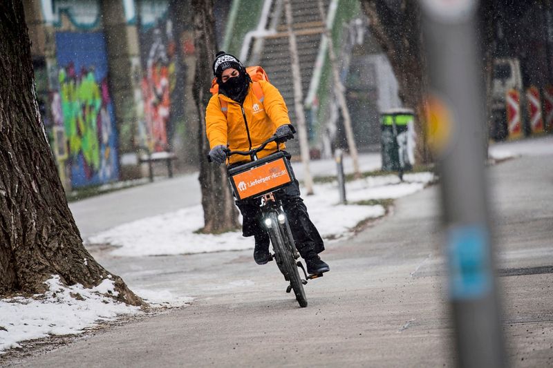 Arbeitsrecht 4.0: Zwischen Freiheit und Prekarität