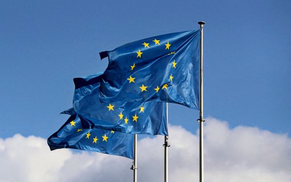 Drei-Euro-Steuer-auf-in-EU-gelieferte-kleine-Pakete-ab-Juli-2026