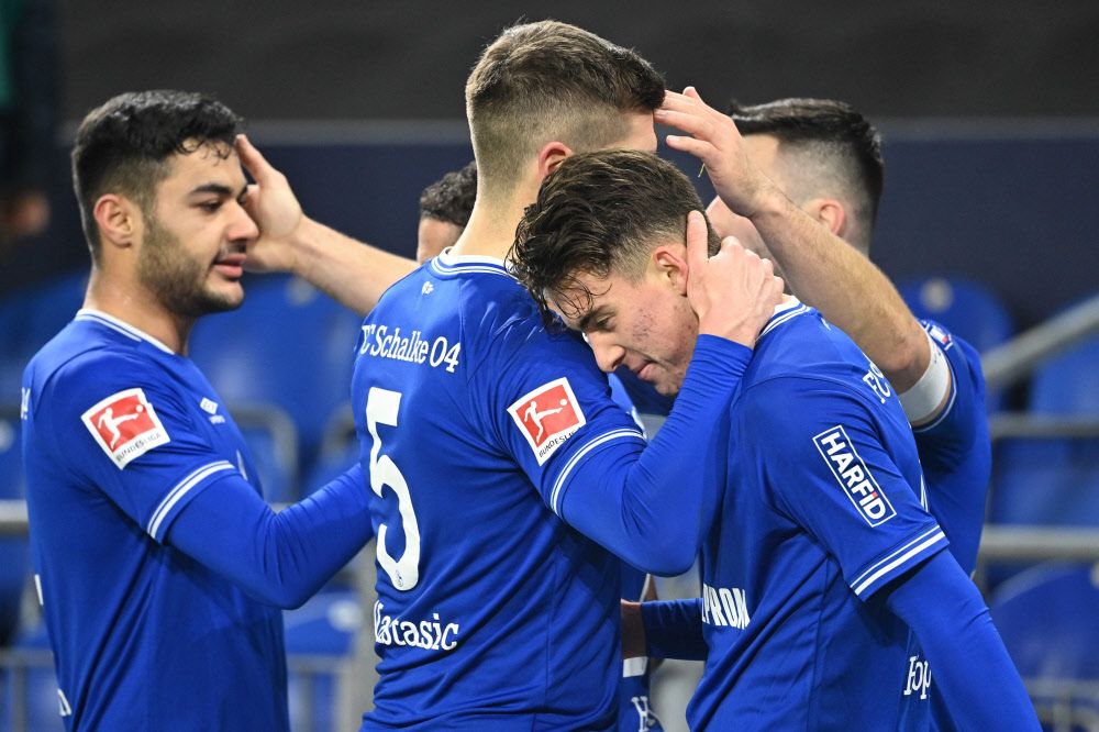 Es Ist Passiert: Der FC Schalke 04 Gewinnt Ein Fußballspiel - 1 ...