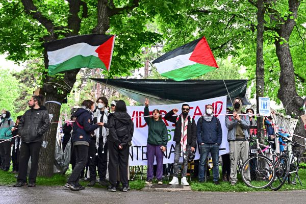 Servicestelle-oder-Nahost-Forum-Soll-sich-die-H-gesellschaftspolitisch-einmischen-