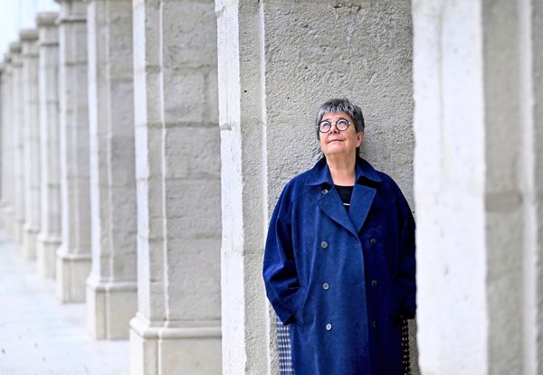 Wie-konnten-Sie-und-Ihre-Mutter-die-gl-sernen-Decken-durchbrechen-Frau-Goldmann-