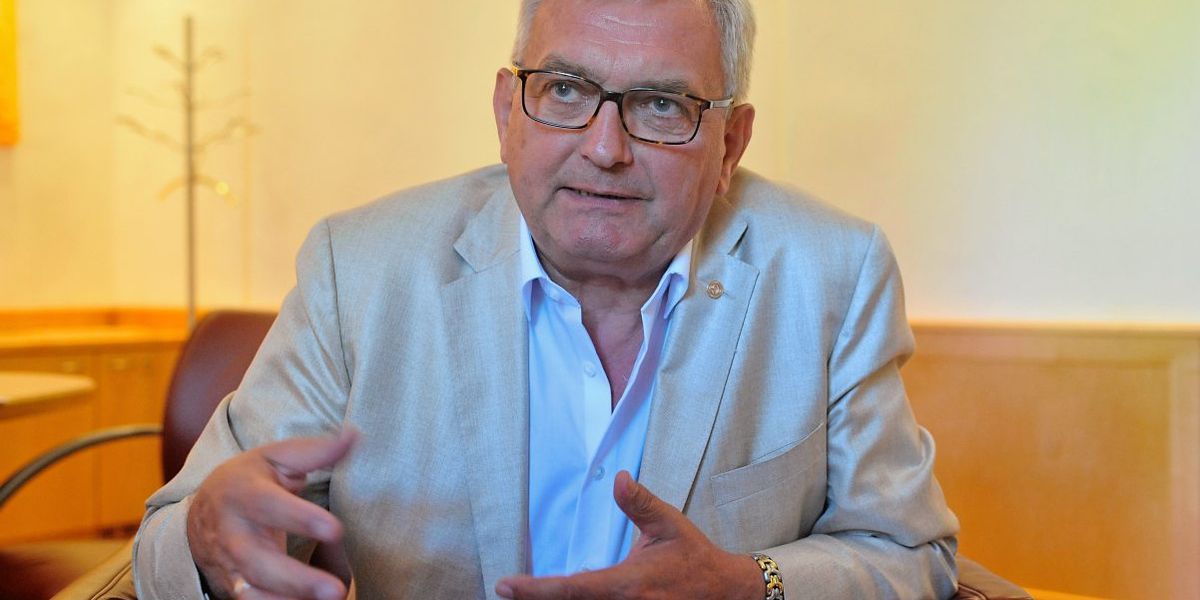 Gemeindebund für Strafen bei fehlenden Wahlbeisitzern - Inland ...