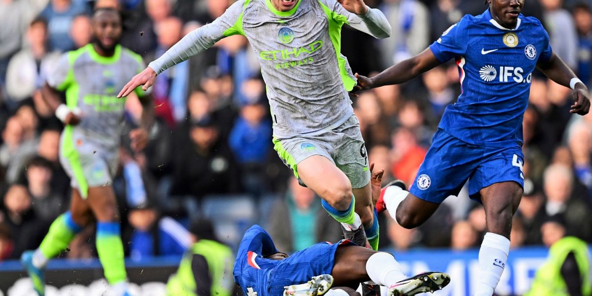 ManCity rückt Leader Arsenal mit 3:0 bei Chelsea näher, Tottenham ...