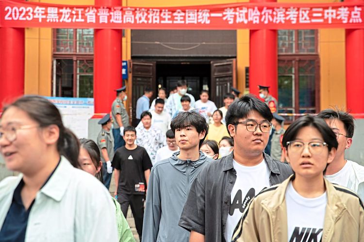 China, Studenten, Studierende, Jugendarbeitslosigkeit, Universität