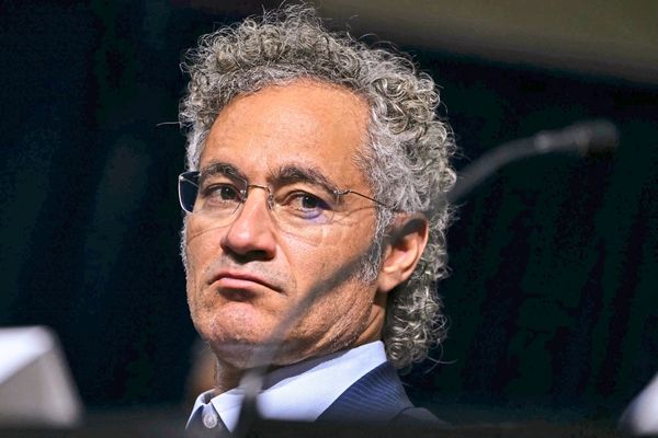 Palantir-klagt-Schweizer-Journalisten-und-scheitert-krachend