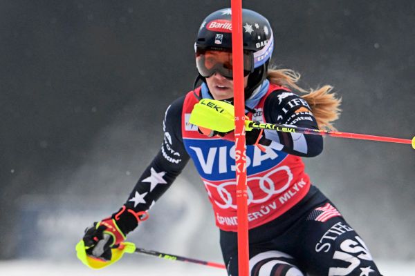 shiffrin-greift-als-halbzeitf-hrende-in-tschechien-nach-der-kugel