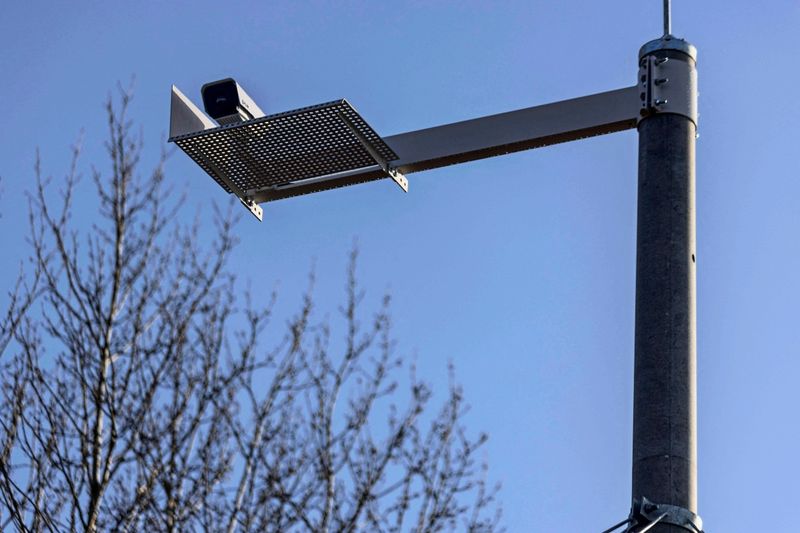 "Wie in einem Laborexperiment": Der Einsatz von KI im Asylsystem